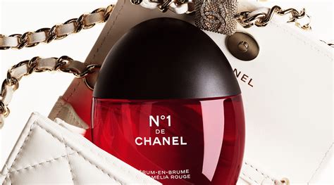 Chanel N°1 De Chanel Power Pair Skincare Set, showing cuticle oil and lip balm