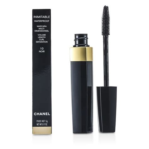 Image of the Chanel Inimitable Waterproof Mascara wand, showcasing its slim design and bristle pattern.
