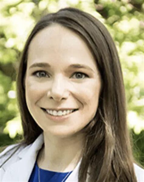 Professional headshot of Dr. Marisa Garshick.