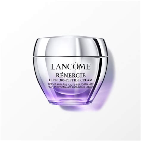 Close-up image of the Lancôme Rénergie HPN 300 Peptide Cream texture, highlighting its luxurious feel.