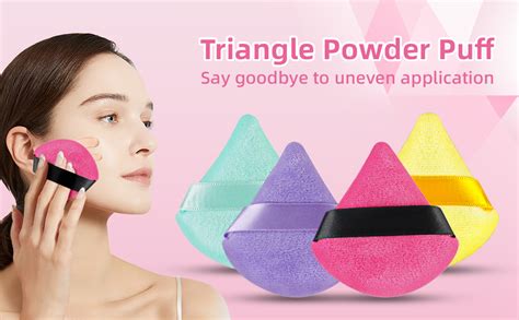 Infographic comparing different shapes of powder puffs (round, triangular) and their recommended uses (all-over setting, targeted application).