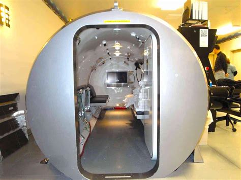 image of a hyperbaric oxygen chamber