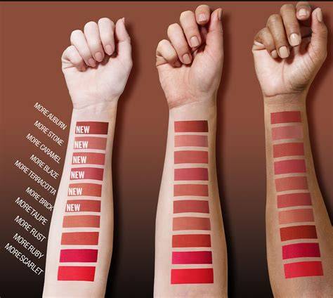 Close-up of the Maybelline Ultimatte lipstick packaging, highlighting the matte finish and ombre effect.