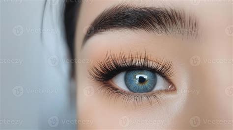 Close-up of healthy, full eyelashes and eyebrows