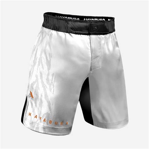 Diagram illustrating the key features of Hayabusa BJJ rashguards and shorts, highlighting sweat-wicking fabric, anti-slip waistbands, and mobility-first designs.