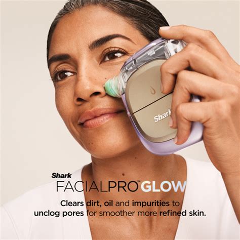 Image of the Shark FacialPro Glow's Depuffi attachment being used on the under-eye area.