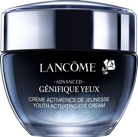 Close-up of Lancôme eye cream texture