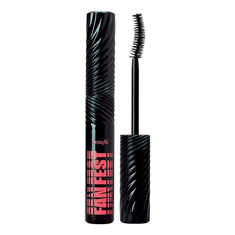 Close-up of the Benefit Fan Fest Mascara brush