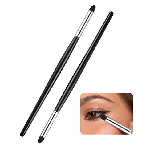 Close-up of the smudge tool on the end of the eyeliner pencil