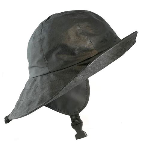 Image of a traditional oilskin Sou'wester hat.