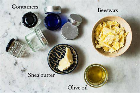 Infographic illustrating the proportions of lanolin, beeswax, and other oils in a typical lip balm recipe.