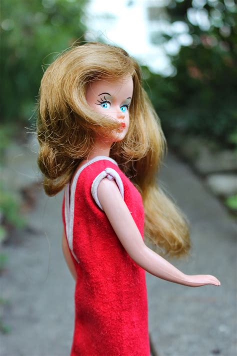 Illustration of Jesse Dean and Diana Dean, inventors of Tressy doll.