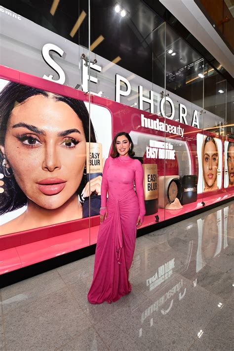 Map highlighting Sephora and Harrods locations where Huda Beauty is sold