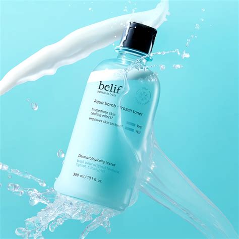Infographic detailing the key ingredients of Belif Moisturizing Bomb Toner and their primary functions (hydration, soothing, barrier support).