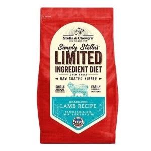Infographic comparing ingredient lists of standard kibble vs. limited ingredient diets for allergic dogs.